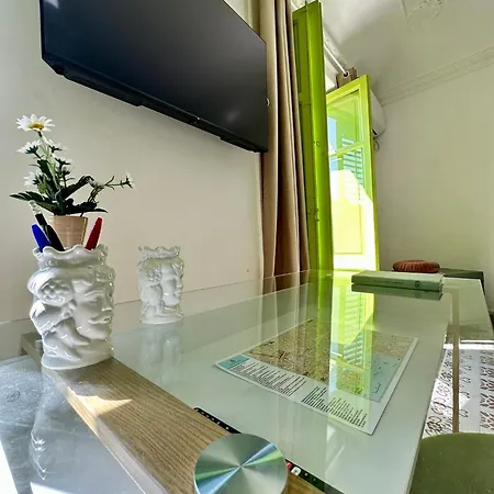 Loft 84 Apartment *